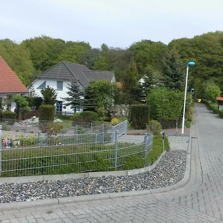 度假居 Ferienhaus Ostseeblick 1und2 *